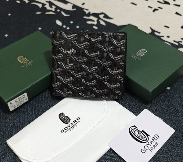 BIG BRANDS MENS WALLETS AND BELTS (VISIBLE IN IMAGE