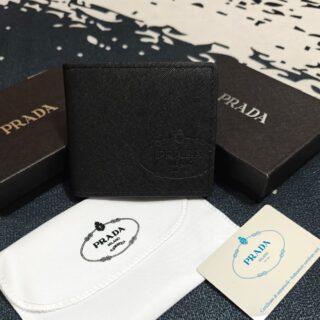 BIG BRANDS MENS WALLETS AND BELTS (VISIBLE IN IMAGE