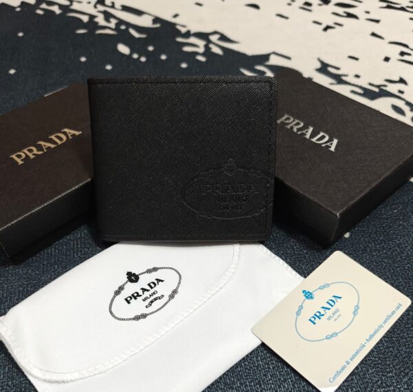 BIG BRANDS MENS WALLETS AND BELTS (VISIBLE IN IMAGE