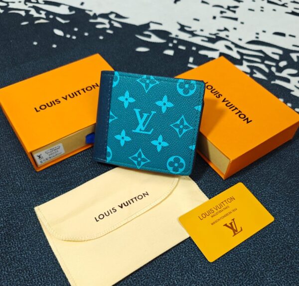 BIG BRANDS MENS WALLETS AND BELTS (VISIBLE IN IMAGE