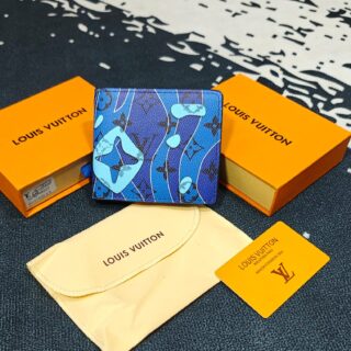 BIG BRANDS MENS WALLETS AND BELTS (VISIBLE IN IMAGE